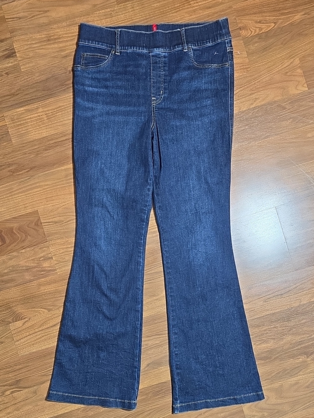 Spanx Pull-on Flare Jeans 20327R - 1X 34" Inseam - Picture 2 of 12